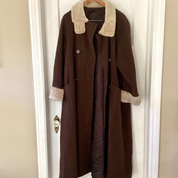 Steve By Searle Jackets & Blazers - Vtg STEVE by Searle Brown Wool Trapeze Long Coat Faux Fur Collar & Cuffs Size 8